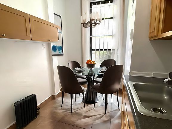 3rd image of 223 E 82nd St APT A3