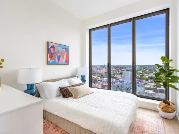 545 Vanderbilt Avenue image 1 of 11