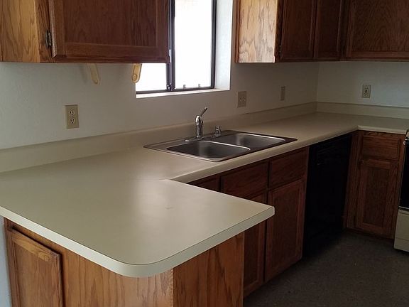 3rd image of 2251 Clarke Dr