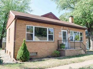 812 Charles St, Pekin, IL 61554