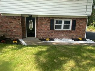 961 Douglas Ct, Niskayuna, NY 12309