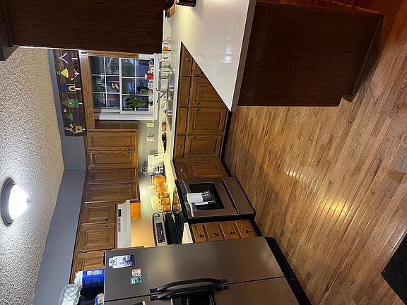 5th image of 2811 Carriage Hill Dr