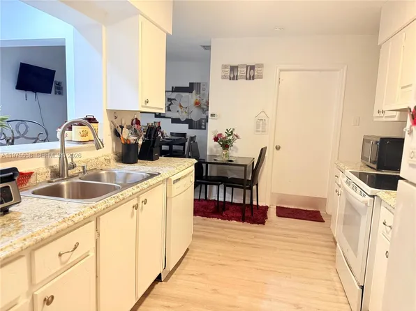 1 Confidential St NW #73, Fort Lauderdale, FL 33321