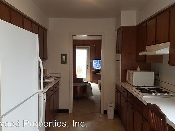 4th image of 4705 Nugent Dr