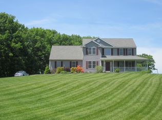 11 Beverly Dr, West Sand Lake, NY 12196