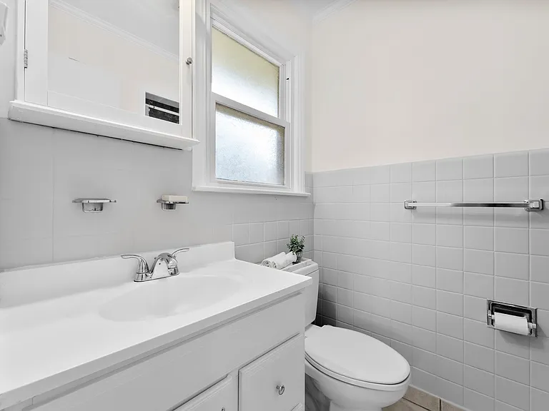 1157 Seneca Pl — Photo 15