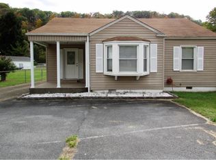 1024 Broad St, Elizabethton, TN 37643