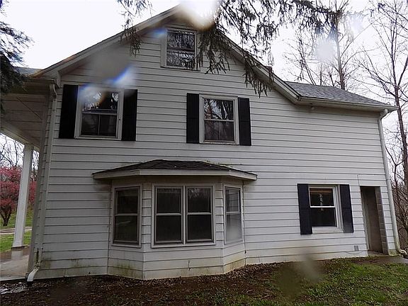 5th image of 1331 N Washington St