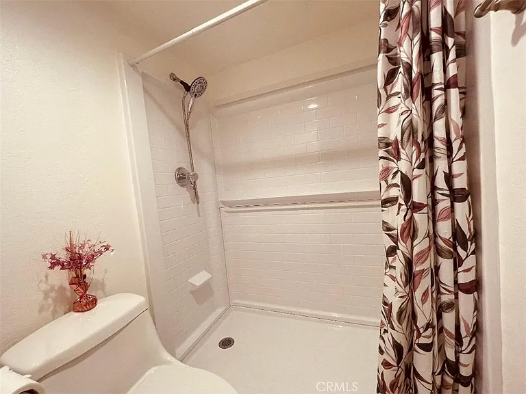 4304 Walnut St #3 — Photo 11
