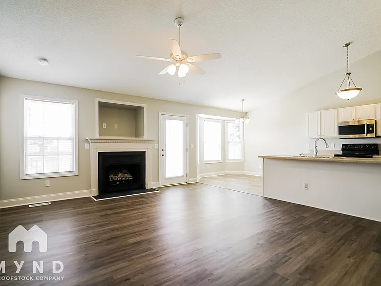 54 Pedernales Dr — Photo 3