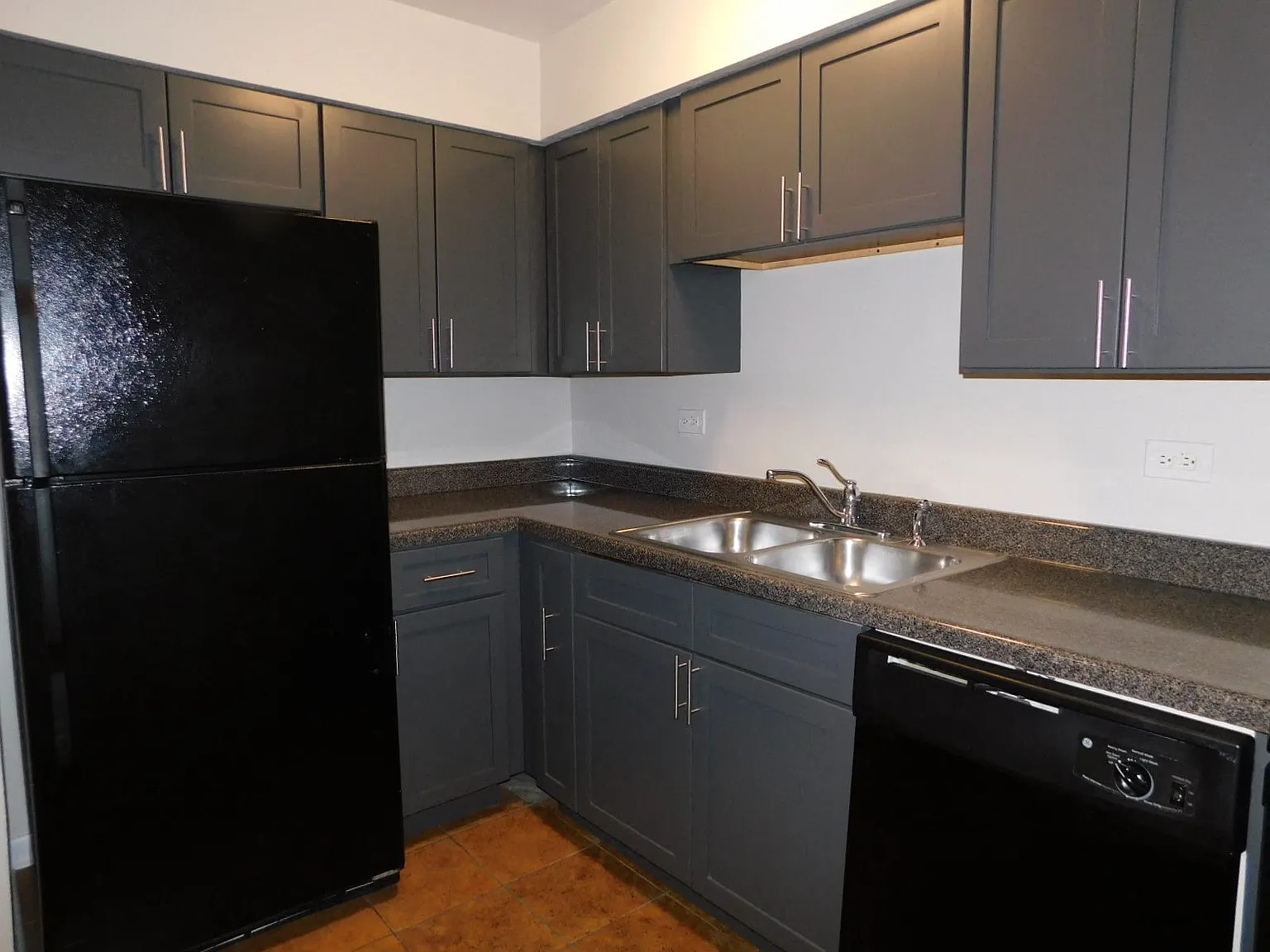 2610 Central Street — Photo 3