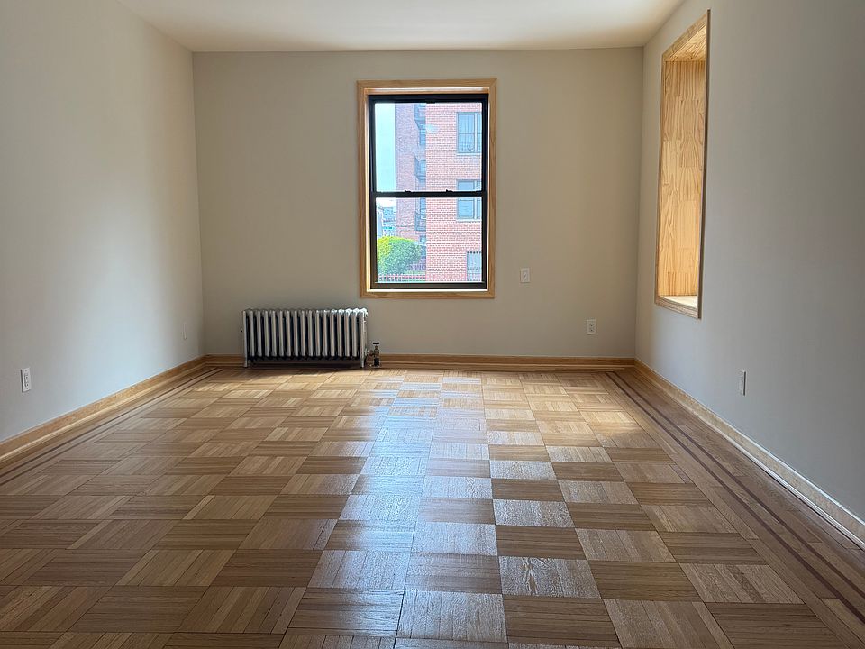 1st image of 200 E 19th St APT 1A