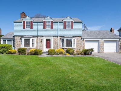 135 Northwoods Road, Manhasset, NY, 11030