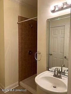 1334 Tropical Cv — Photo 8