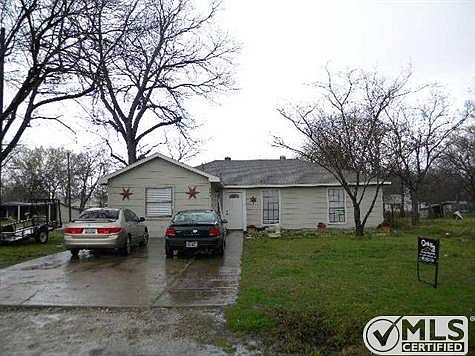 2nd image of 300 E 1st St
