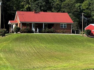 7480 State Route 580, Oil Springs, KY 41238