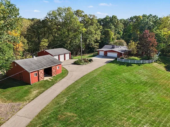 7360 N 46th St, Augusta, MI 49012