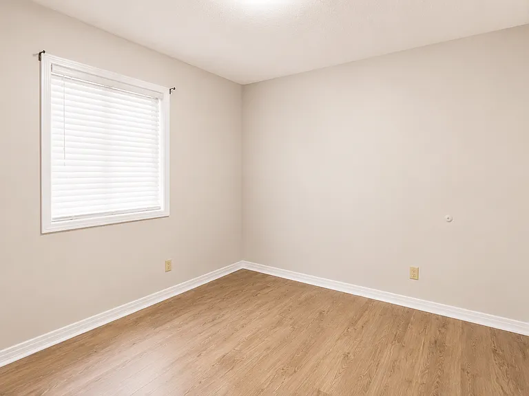 1219 Carolina Ave — Photo 10