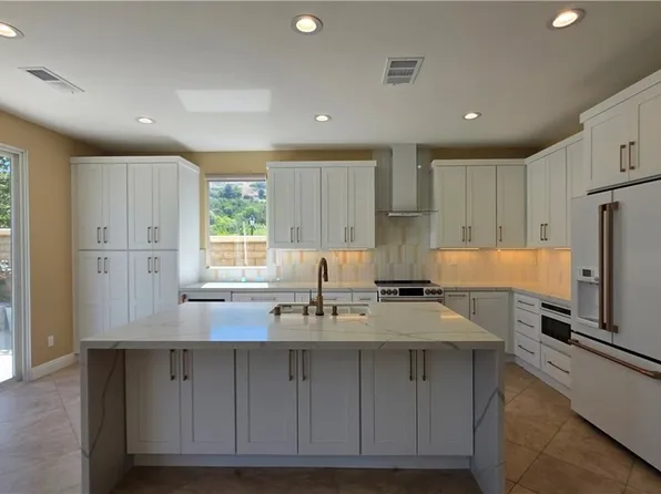 4432 Coffeetree Ln, Moorpark, CA 93021