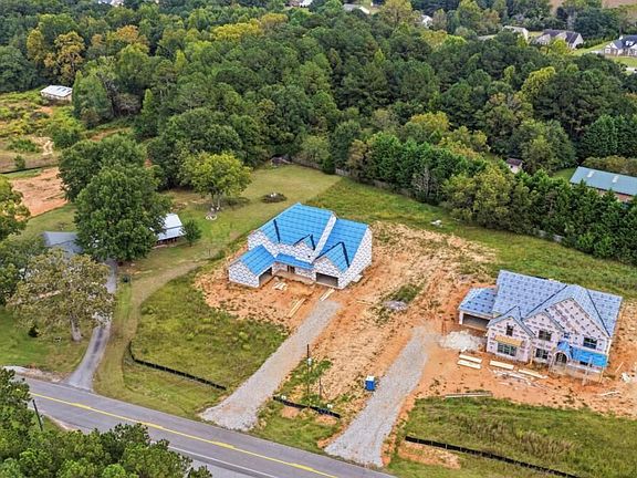 4th image of 1752 Lee Peters Rd