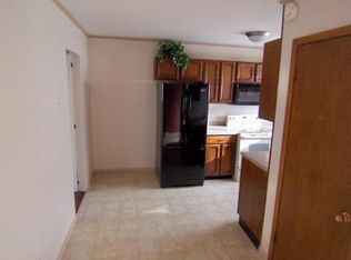 705 Garnet Dr, Ames, IA 50010