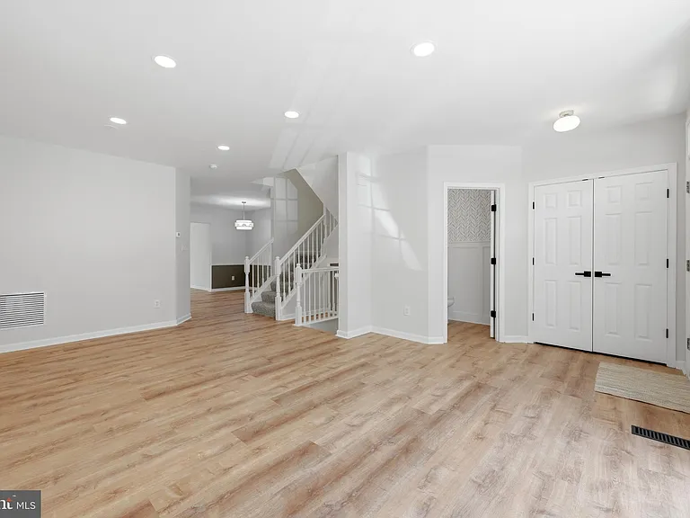8972 Benchmark Ln — Photo 10