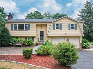 930 Marion Rd, Cheshire, CT 06410