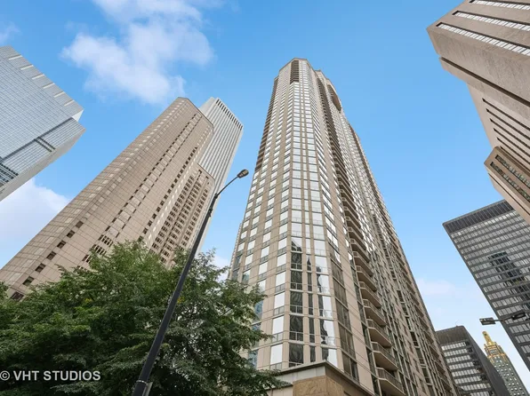 222 N Columbus Dr APT 4402, Chicago, IL 60601