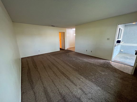3rd image of 1308 W Lime Ave
