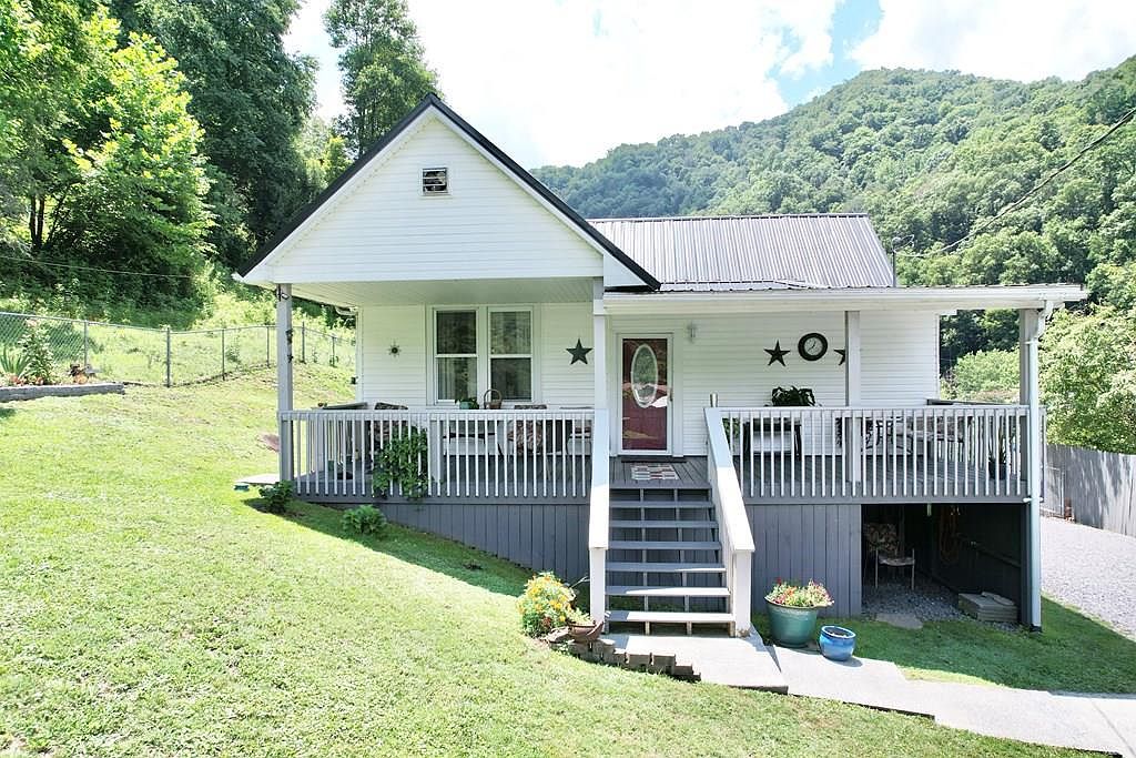 15 Hummingbird Ln, Davy, WV 24828 MLS 54375 Zillow