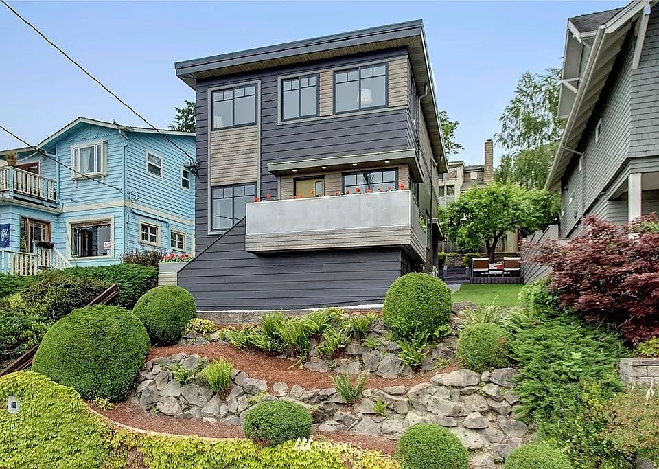1st image of 2548 13th Ave W