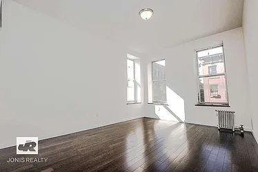 Rented by Jonis Realty