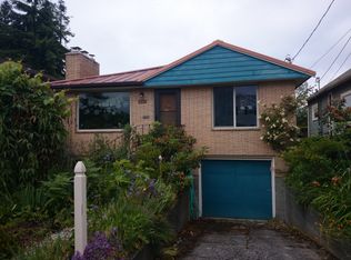 8065 25th Ave NW, Seattle, WA 98117