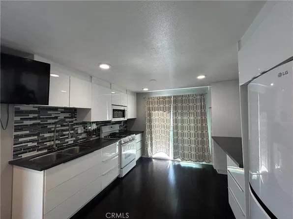 531 7th St, Hermosa Beach, CA 90254