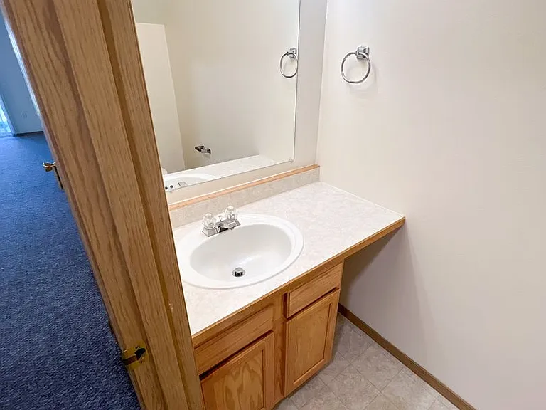 5511 Glenridge Way — Photo 9