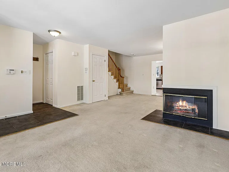 157 Northampton Dr — Photo 8