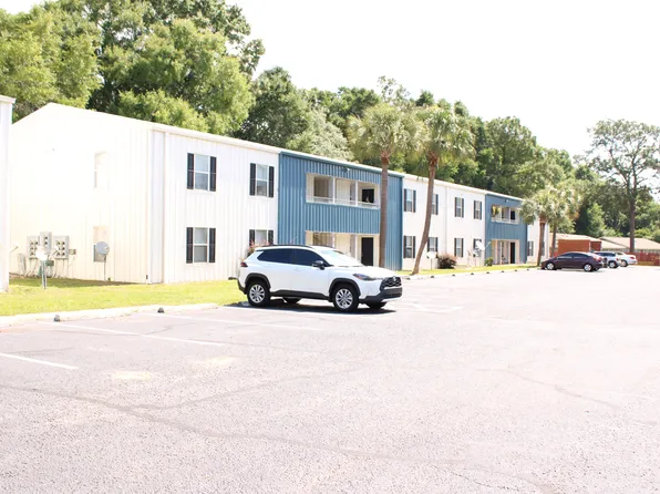 Willow Tree Apartments