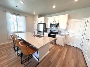 19 N Veranda Ct, Saratoga Springs, UT 84045