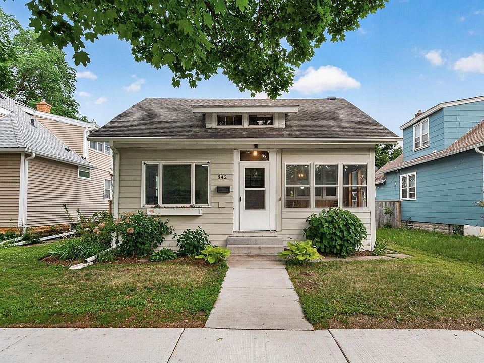 1st image of 842 Randolph Ave
