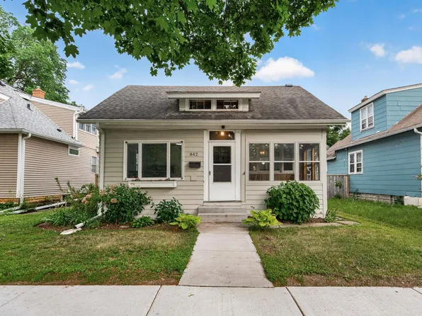 842 Randolph Ave, Saint Paul, MN 55102