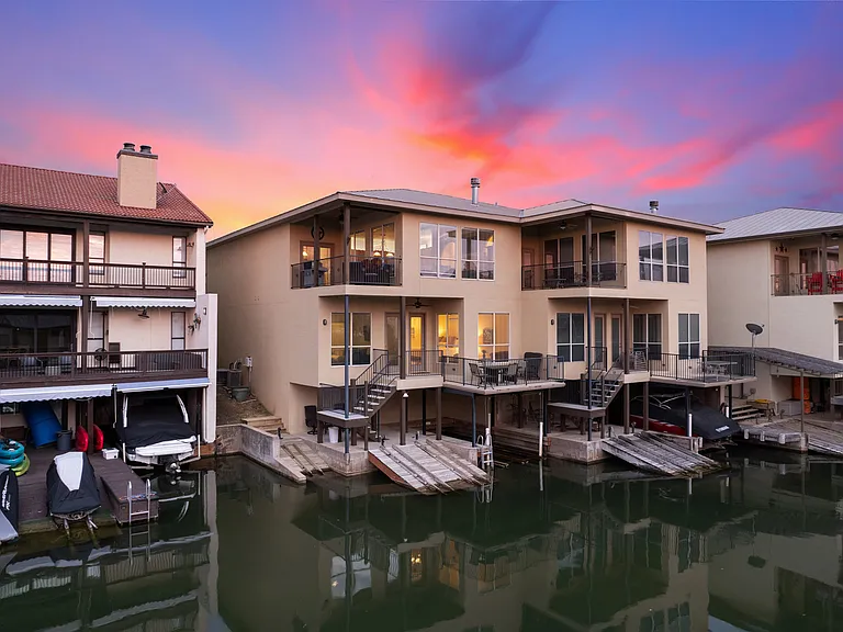 510 Horseshoe Bay North Blvd — Photo 4