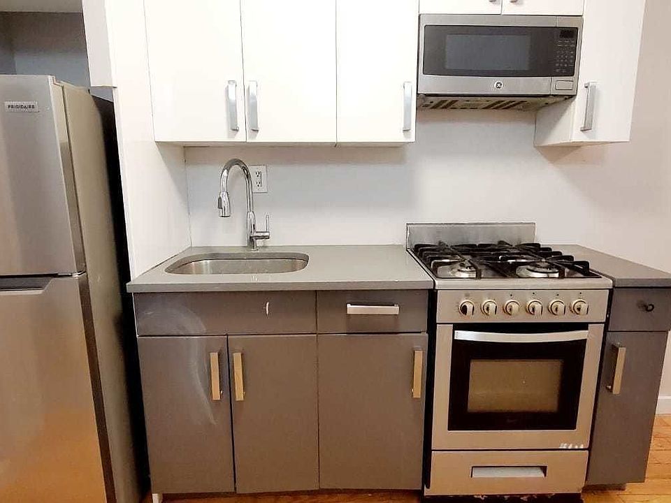 1st image of 1601 Park Pl #1C