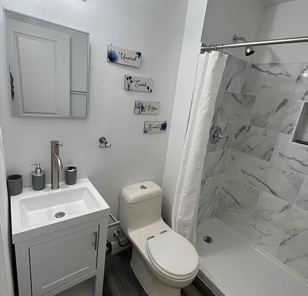2212 E Monument St #1 — Photo 3