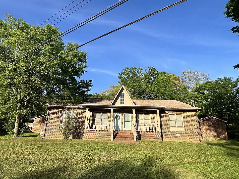 1st image of 5001/2 Oakwood Dr