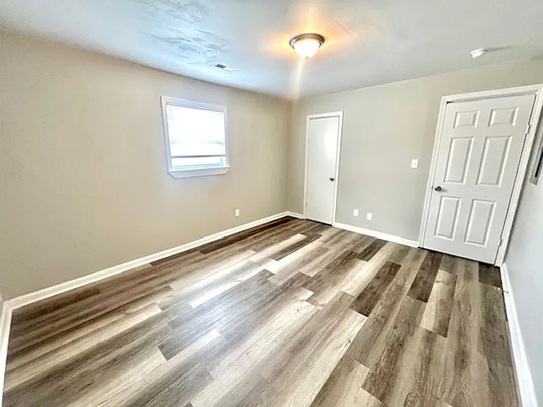 4523 Foster Ave SW — Photo 16