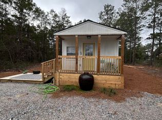 94 E Marigold Ave, Defuniak Springs, FL 32433