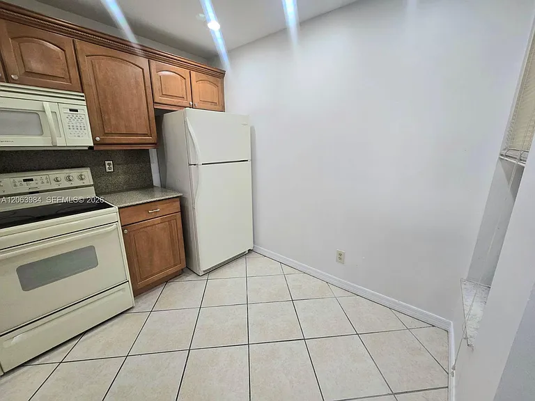 11588 SW 112th Ave — Photo 5