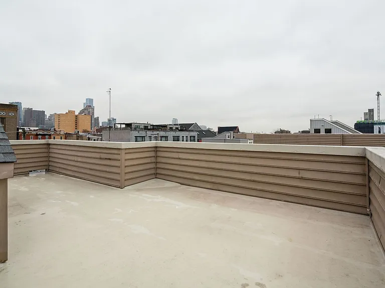 1633 Carpenter St — Photo 26