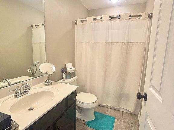 5th image of 105 Saddlebrook Ct