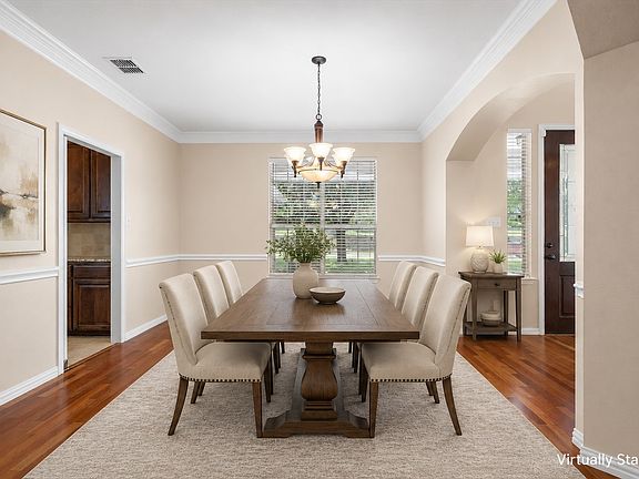 5th image of 4309 Tall Oak Ln
